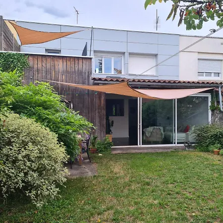 Maison Entre Bordeaux Et L'eau * ペサック